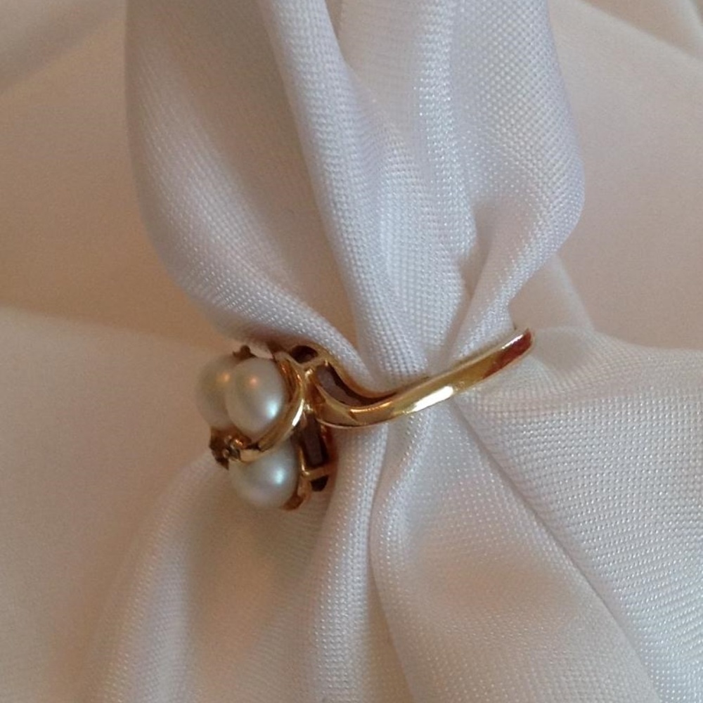 💲SALE💲Genuine Cultured Freshwater White 6mm Pearl Diamond Accent 10K Ring - Picture 3 of 8